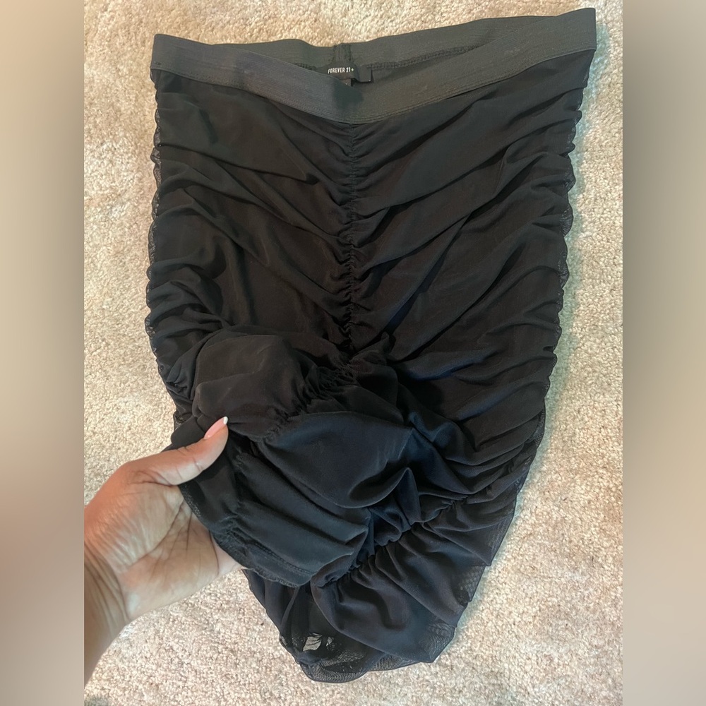 Forever 21 Black Ruched Bubble Skirt Night Out